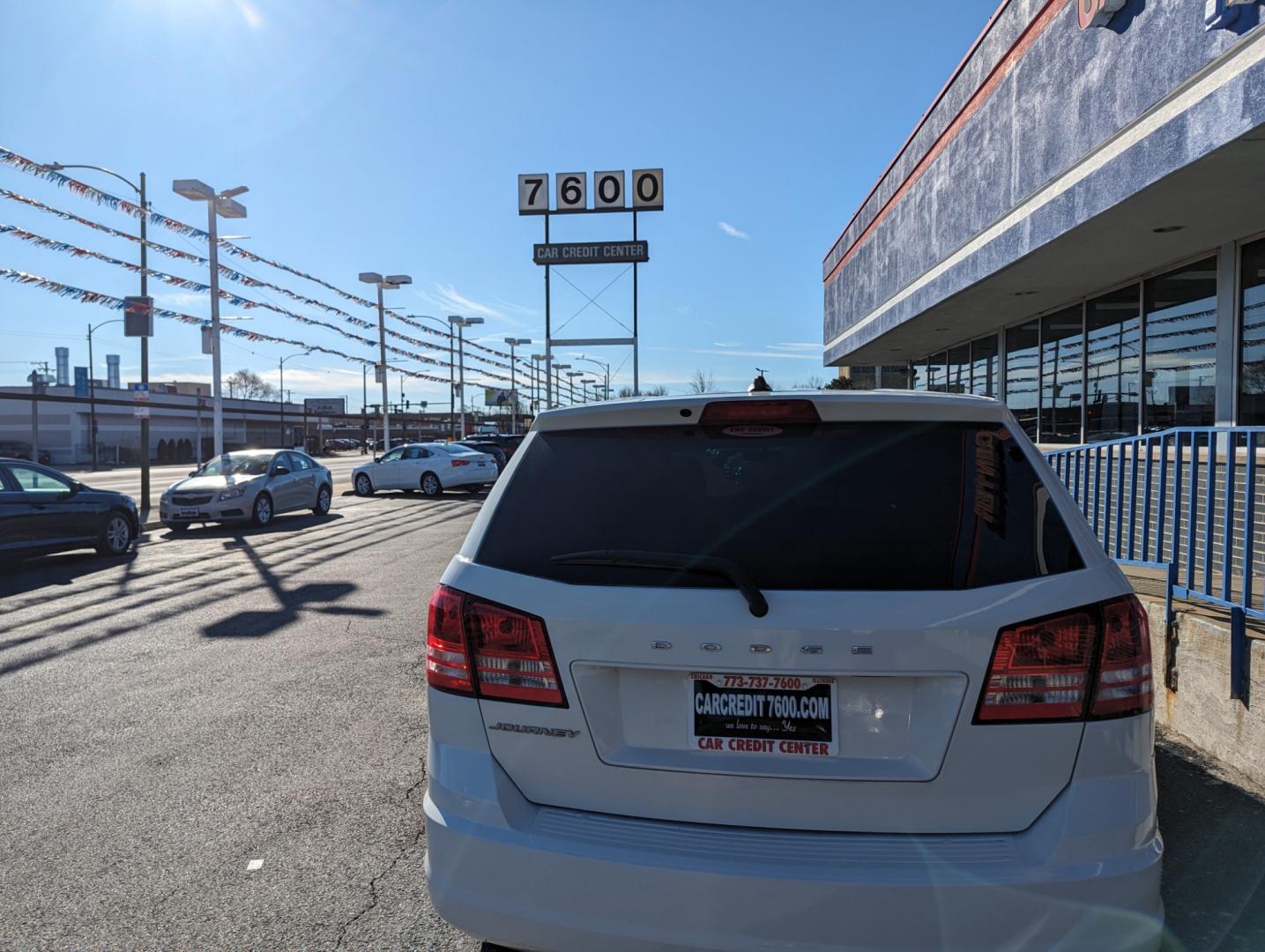 2015 WHITE Dodge Journey SE (3C4PDCAB7FT) with an 2.4L L4 DOHC 16V engine, 4-Speed Automatic transmission, located at 7600 S Western Ave., Chicago, IL, 60620, (773) 918-3980, 0.000000, 0.000000 - Photo#3